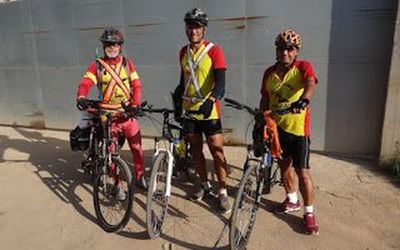 MISTURA DE FÉ E INCENTIVO À INSTALAÇÃO DE CICLOVIA NO SUL DO ESPÍRITO SANTO: Cabo da PM e amigos saem de Aparecida até Itapemirim de bicicleta