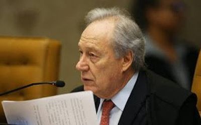 Ministro vê relevância jurídica em ação que pede a suspensão do novo Estatuto da Caixa Econômica, cobra informações do presidente Temer e determina julgamento rápido