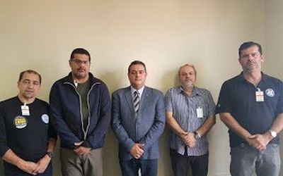 Sindipol/ES e Sandro Locutor conseguem junto ao governo pagamento de adicional de insalubridade para os policiais lotados no DML e Sindicato luta na Justiça para estender o direito aos servidores de t