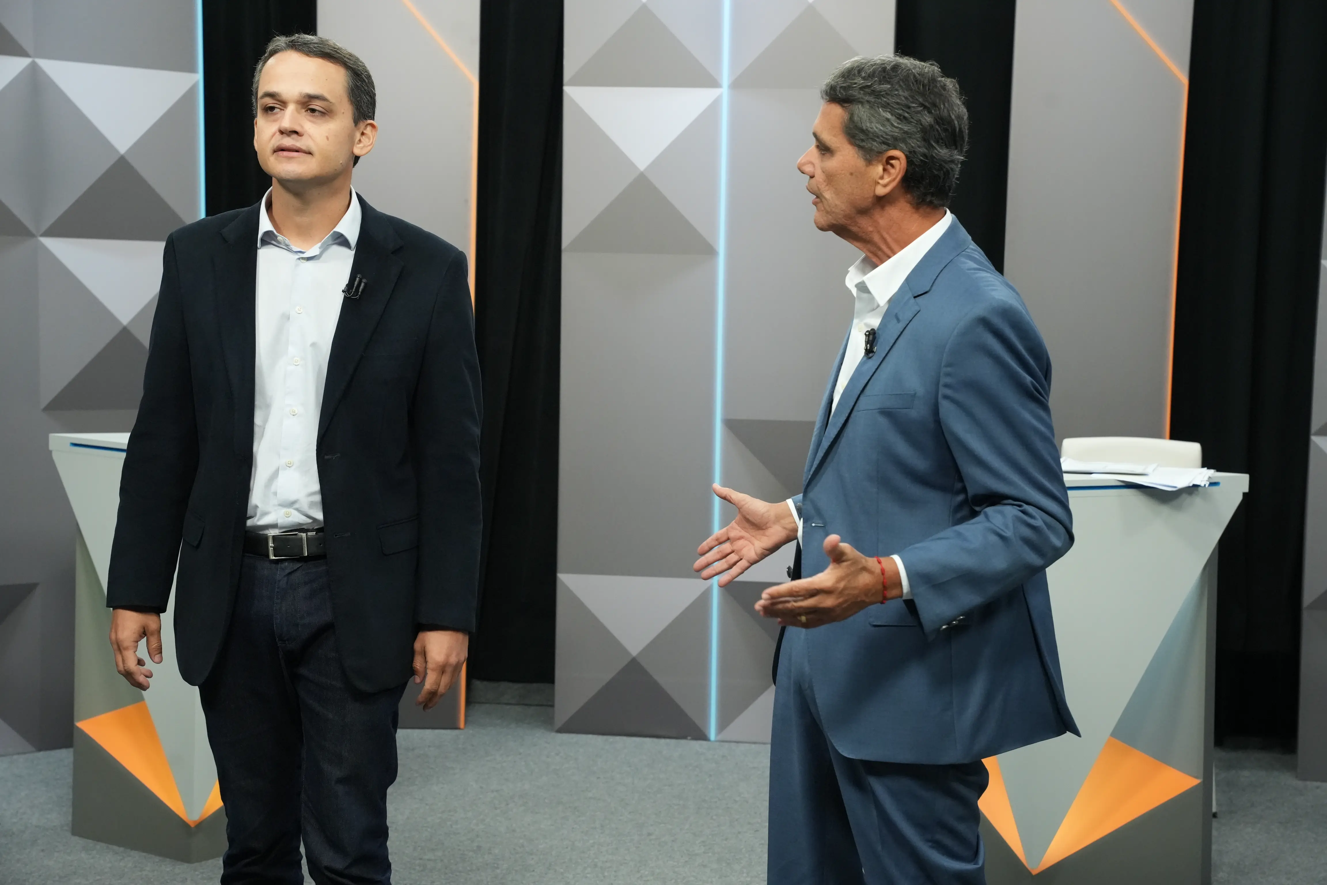 Pazolini fica paradão e evita encarar o governador: Ricardo Ferraço deu um show no debate da TV Gazeta