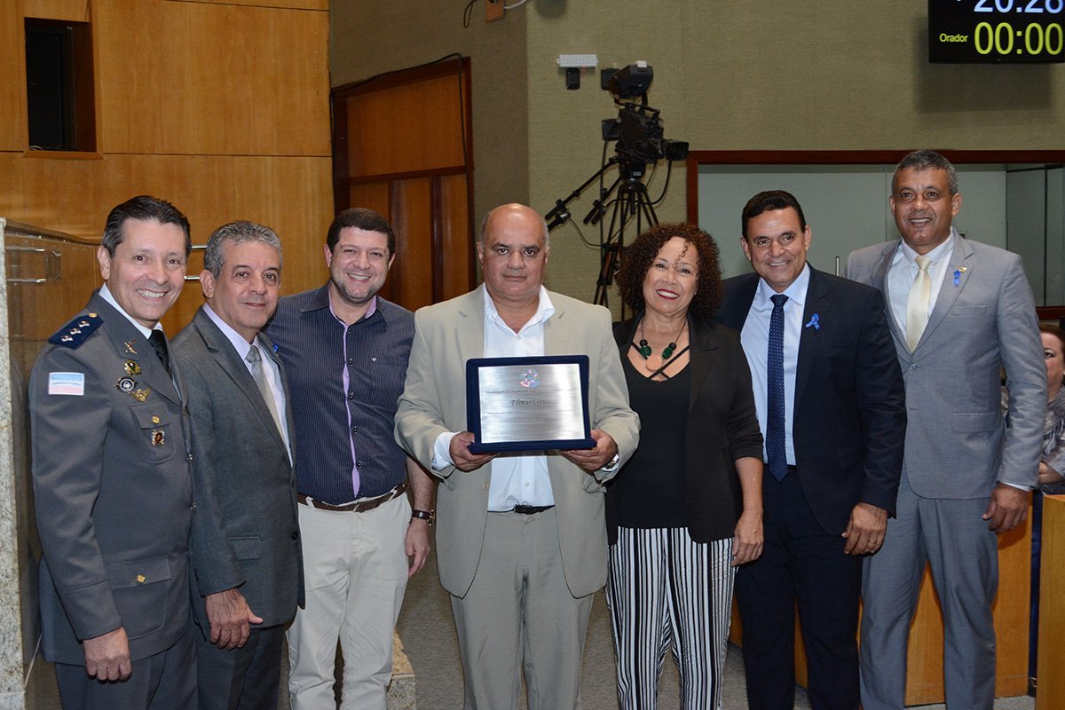 Solene celebra Dia do Jornalista e Assembleia Legislativa presta homenagens a profissionais