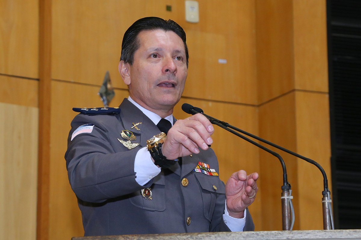 Deputado oferece 10 mil reais para quem matar “vagabundo” que assassinou jovem no Espírito Santo
