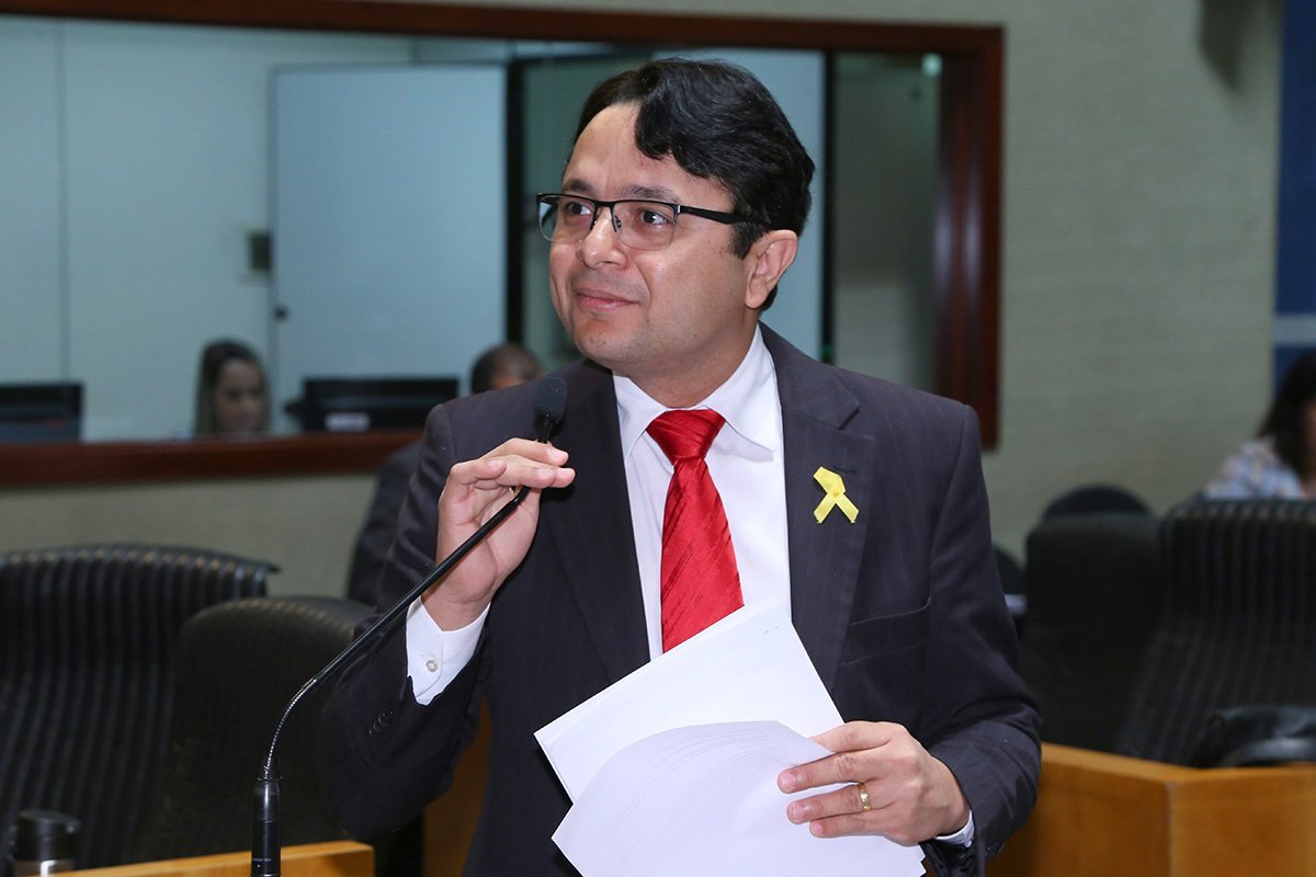FEDERAL INSTAURA 10 INQUÉRITOS PARA APURAR PAGAMENTO DE PROPINA: Fraude milionária em Secretarias Estaduais podem complicar Vandinho Leite, mas deputado nega envolvimento e defende punição rigorosa