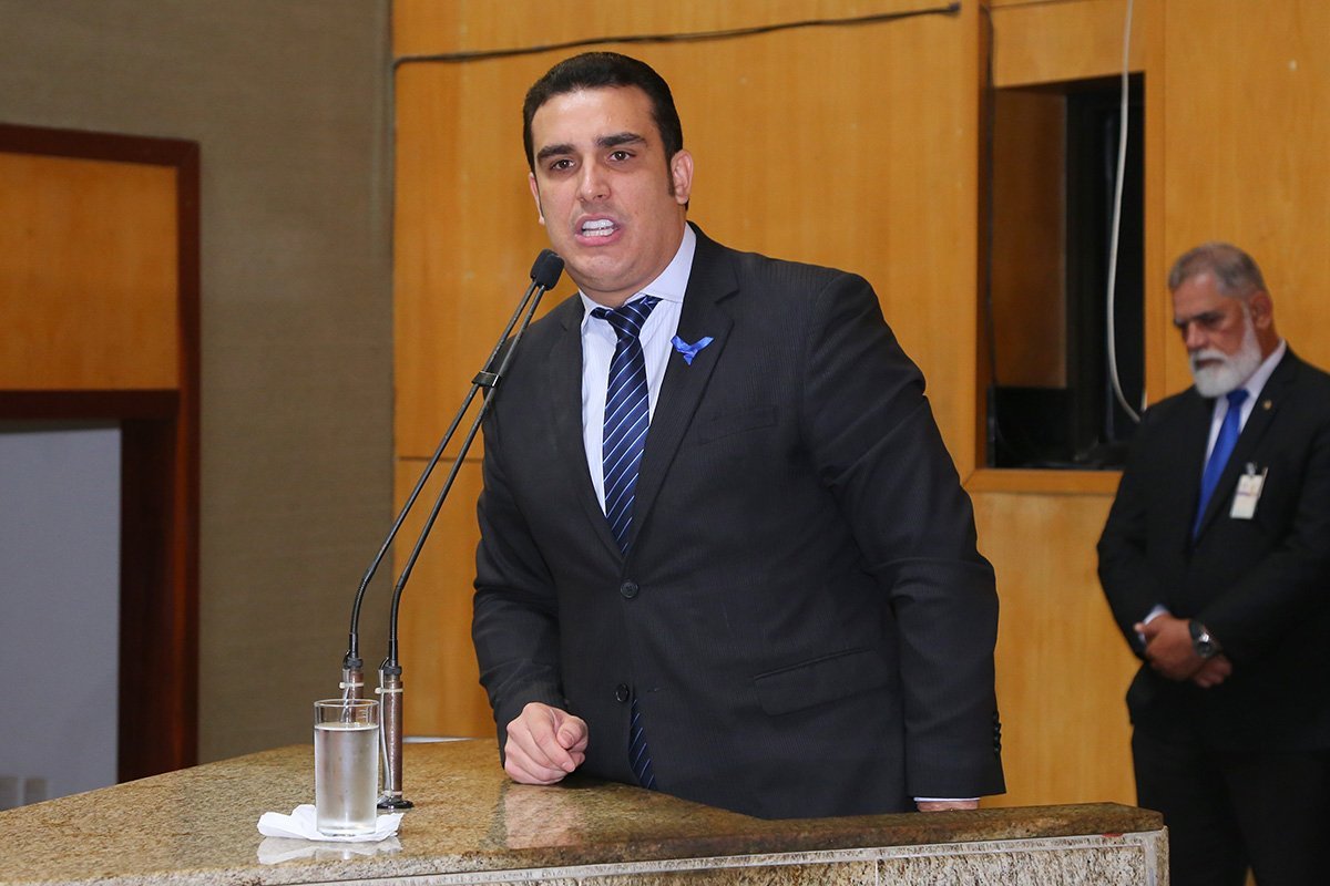 Transparência Capixaba condena e movimento ‘ES em Ação’ fica surpreso com manobra da velha política praticada pelo jovem Erick Musso