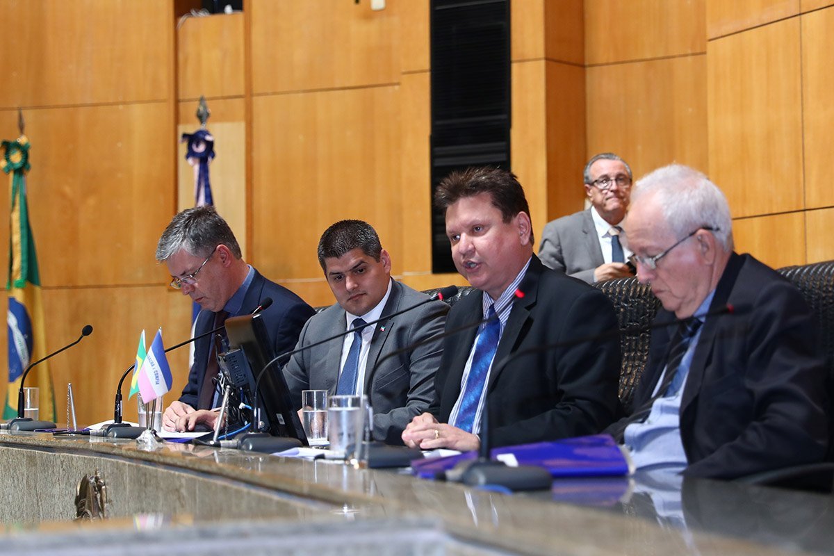 Euclério Sampaio repudia ausência do chefe de Polícia em oitiva da Comissão de Finanças da Ales