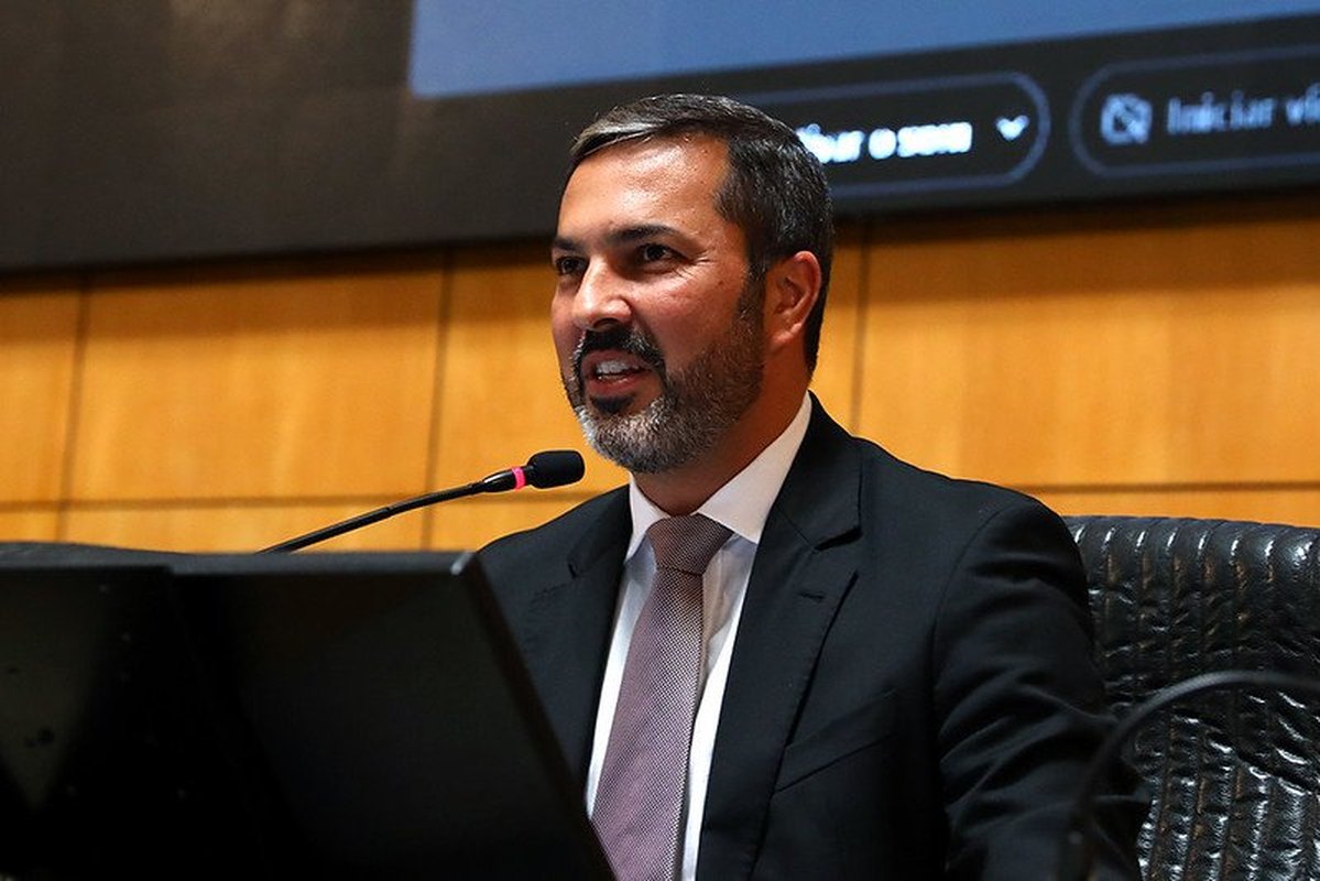 TYAGO HOFFMANN FALA DE EDUCAÇÃO, EMPREENDEDORISMO E ELEIÇÃO MUNICIPAL: ‘Meta é eleger maior número de aliados para defender o legado do governador’