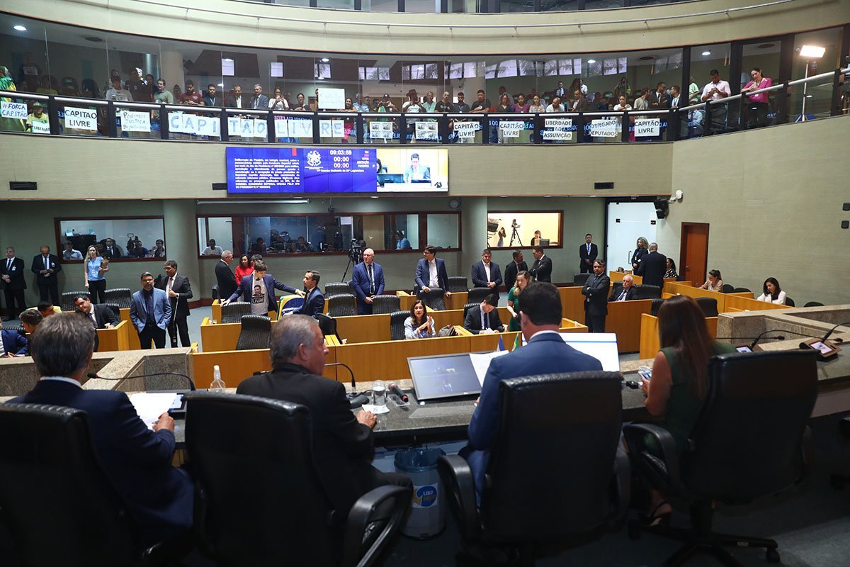 Assembleia Legislativa vota pela soltura do Capitão Assumção