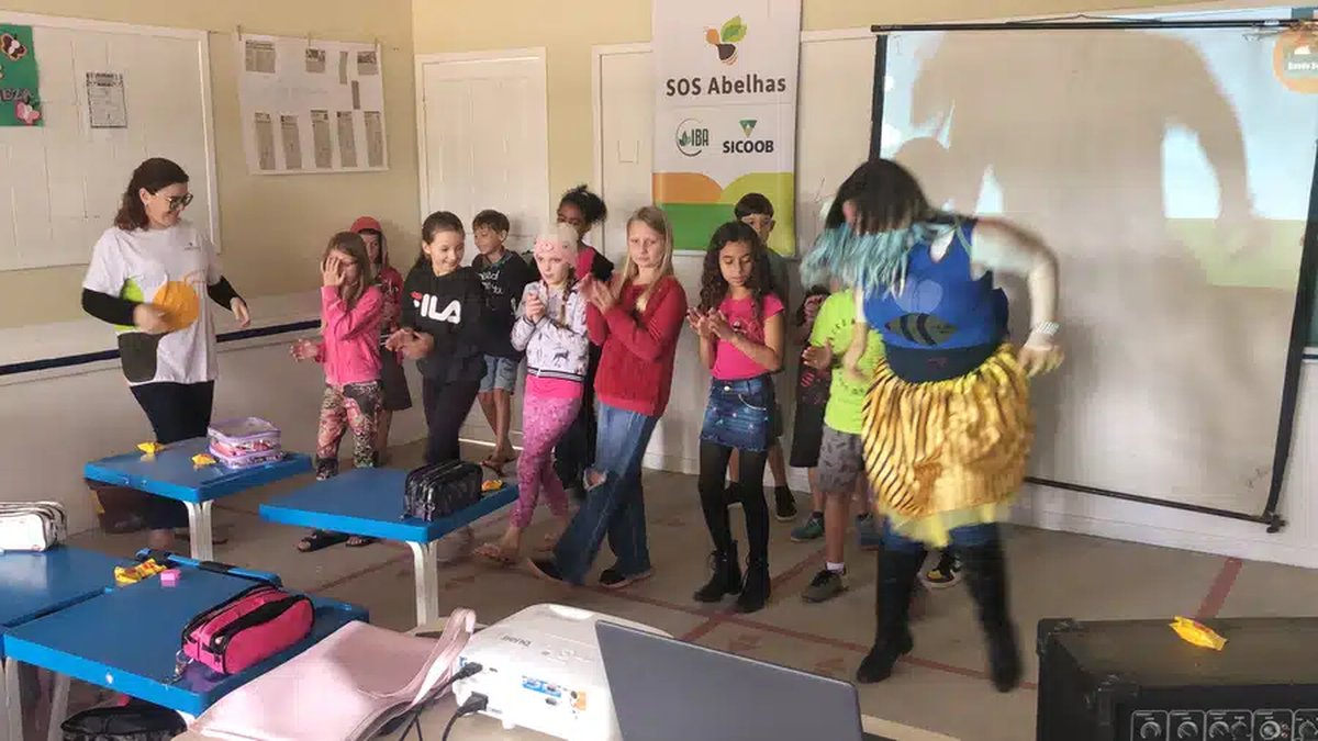 ‘SOS Abelhas’ encerra temporada de 2023 com formaturas em 11 municípios capixabas