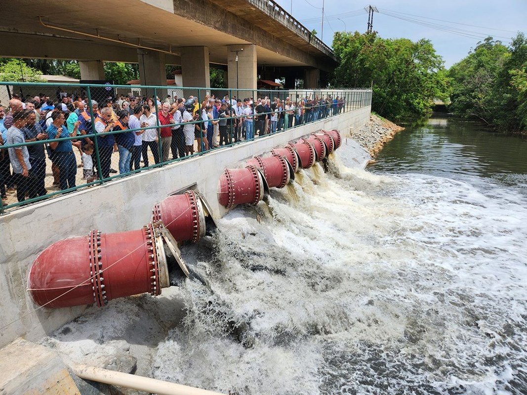 Casagrande e Euclério inauguram Estação de Bombeamento de Águas que vai melhorar a vida de mais de 100 mil moradores de Cariacica e Vila Velha