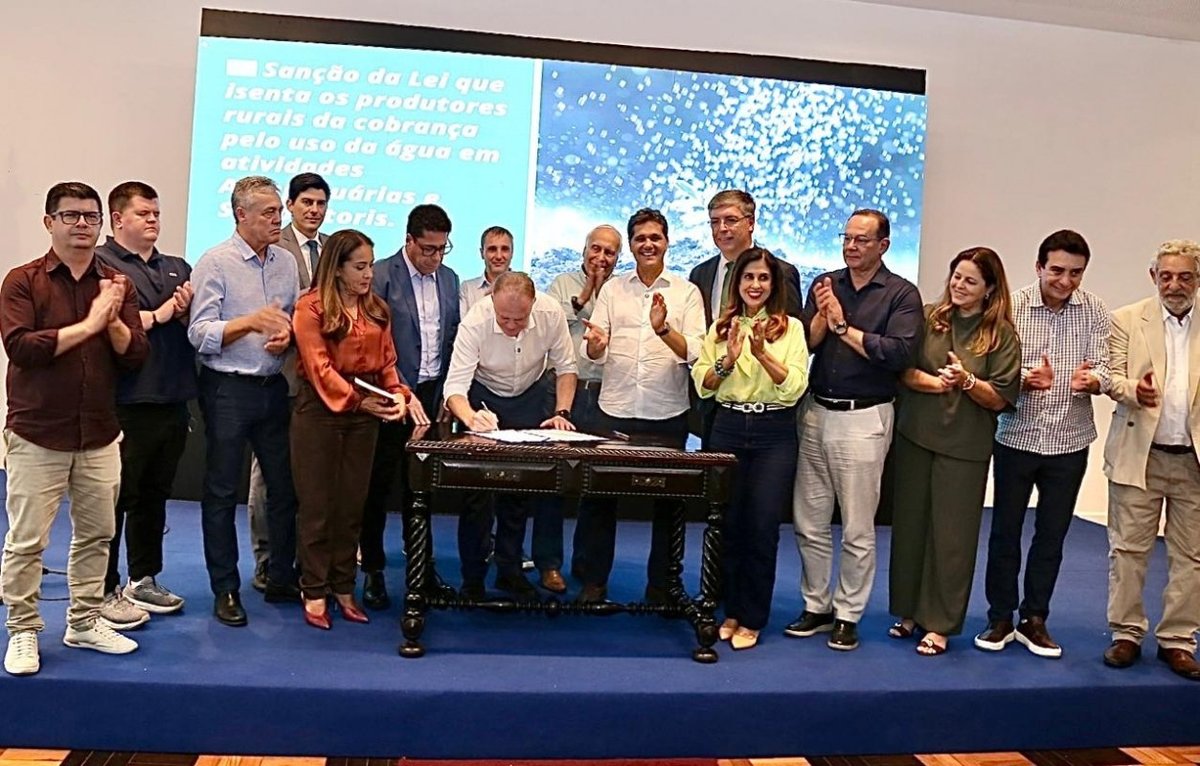 Casagrande sanciona lei que isenta produtores rurais da cobrança pelo uso da água no Espírito Santo