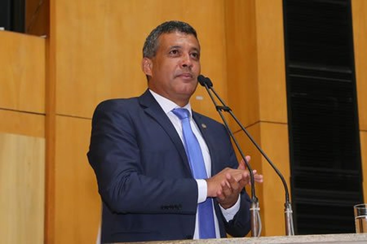 Deputado Quintino assume a Presidência do PSL, diz que partido não será ‘barriga de aluguel’ e promete acabar com extremismo maldoso