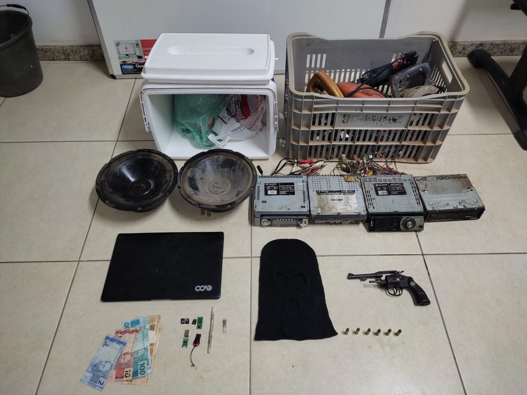 Polícia prende bandidos que fizeram famílias reféns e estupraram adolescente no Espírito Santo