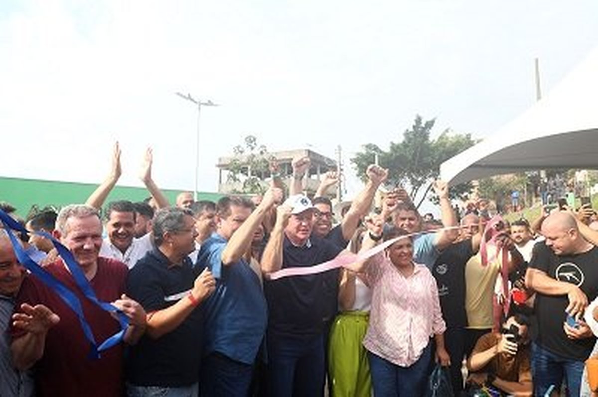 Prefeitos e deputados elogiam e agradecem ao governador pela volta do Aquaviário