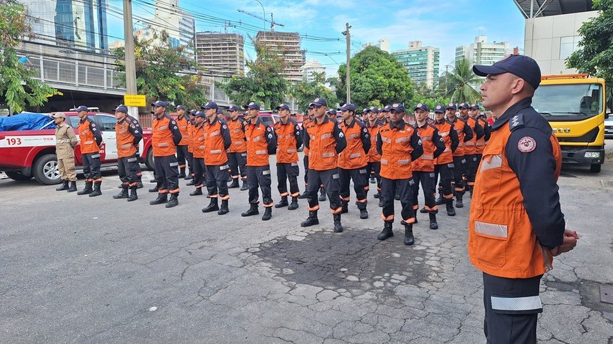 Espírito Santo envia segunda equipe de bombeiros militares para Rio Grande do Sul