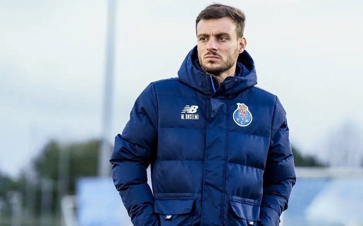 Botafogo anuncia contratação do técnico Martín Anselmi