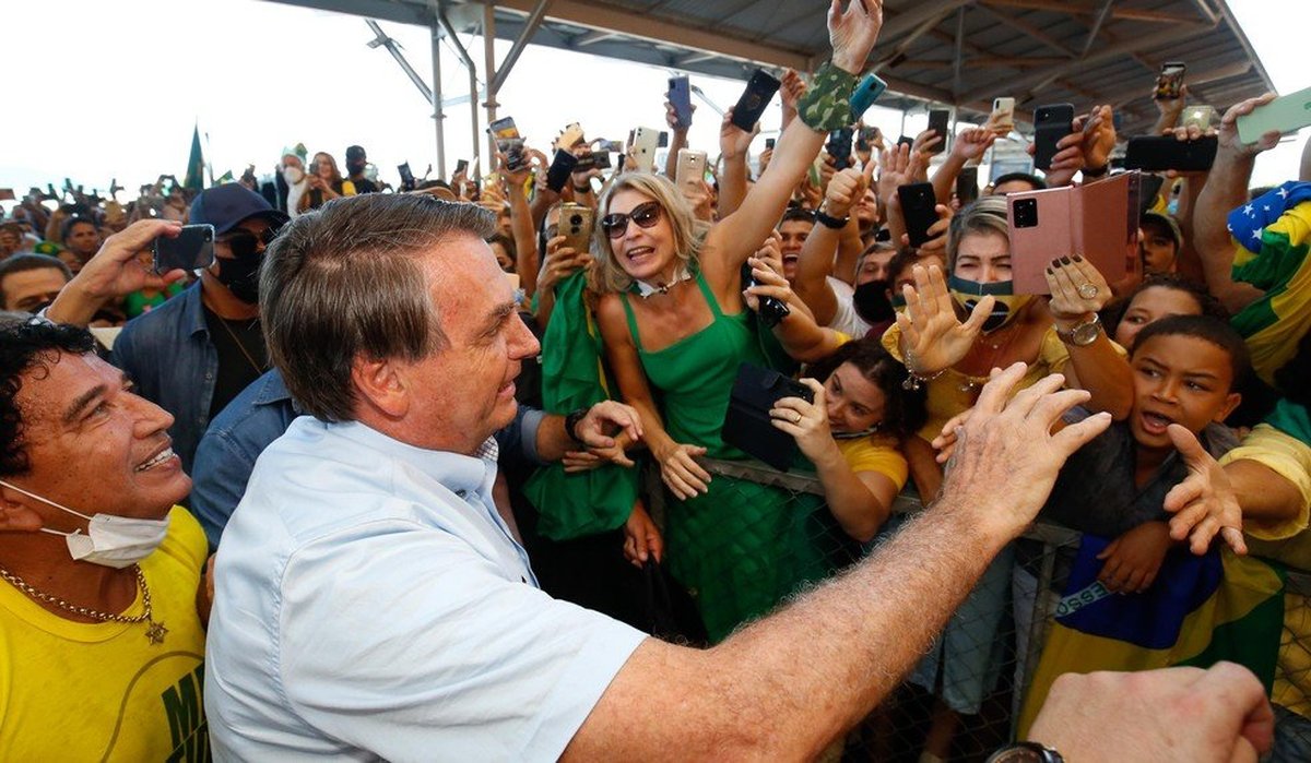 Em visita ao Espírito Santo, Bolsonaro é ‘deselegante, mal-educado, desrespeitoso, ingrato e grosso’ com prefeitos da Grande Vitória