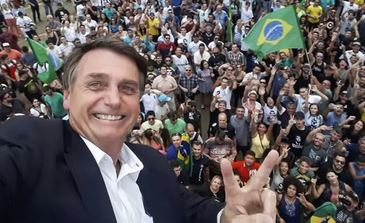 85% dos bolsonaristas desaprovam atos criminosos do 8 de Janeiro e população se divide sobre influência do ex-presidente nos ataques à democracia