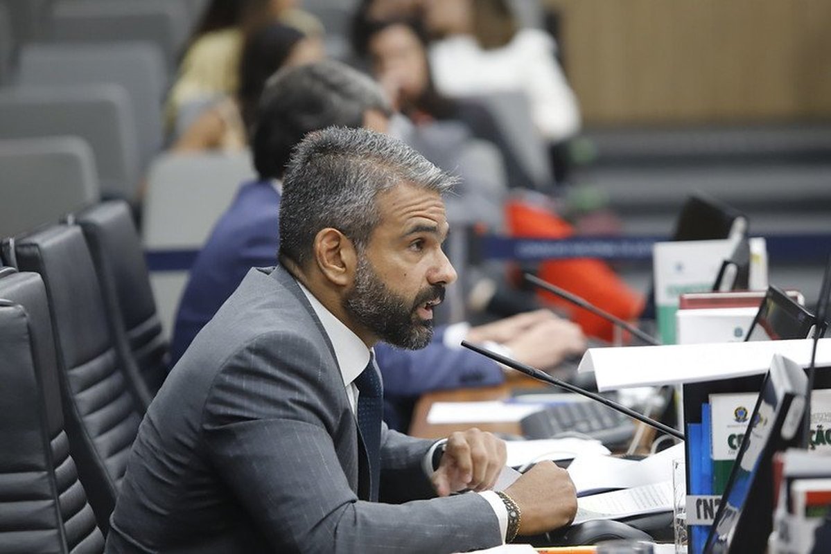 CNJ aprovada norma que regulamenta porte de arma para policiais judiciais