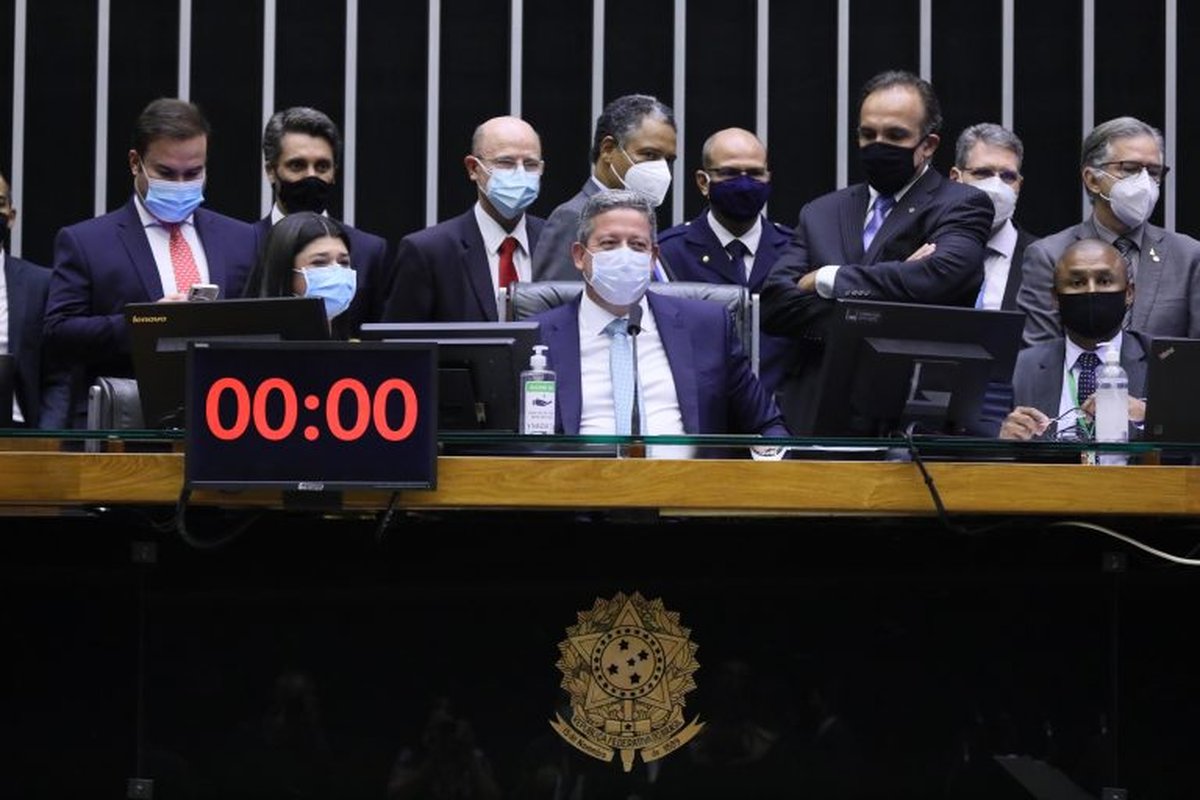 TEXTO CORRIGIDO: Veja quem são os deputados capixabas que votaram pela aprovação da quarentena para operadores da segurança pública, militares das Forças Armadas, juízes e membros do Ministério Públic