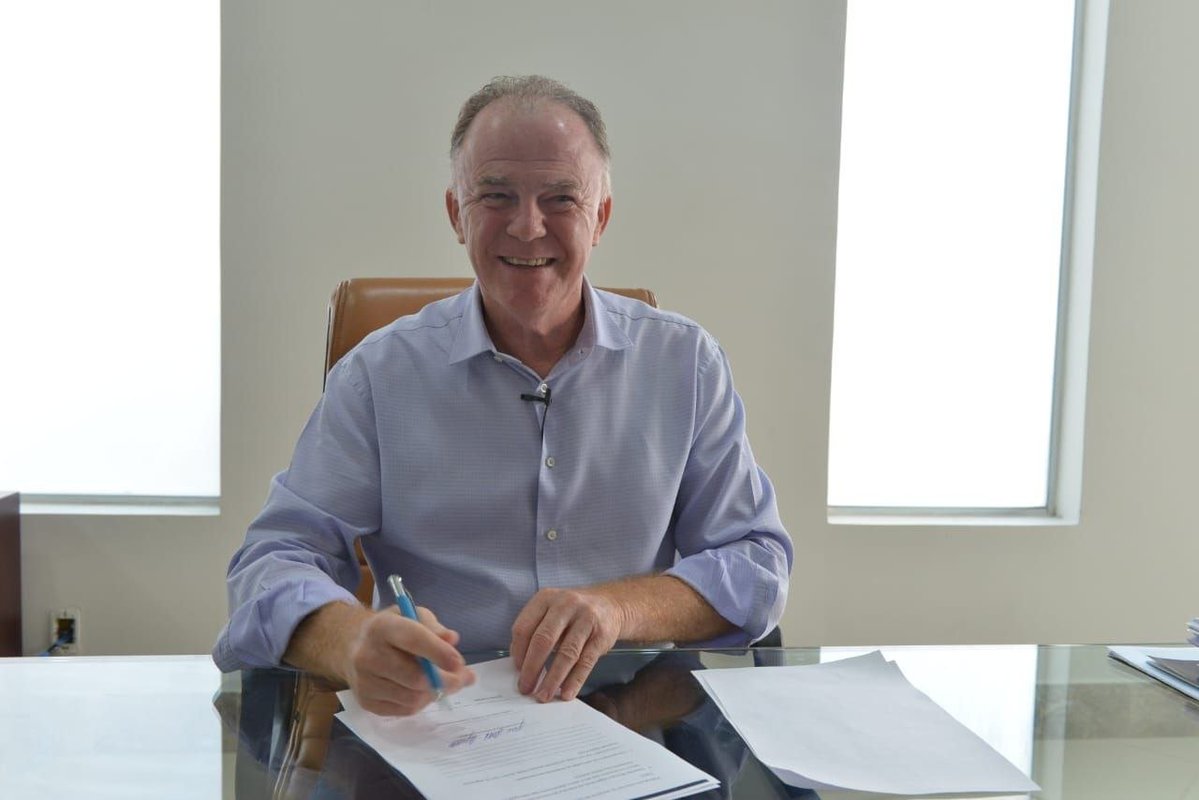 Renato Casagrande é o 1º candidato a governador do País a assinar a Carta-Compromisso por um Governo Estadual Aberto