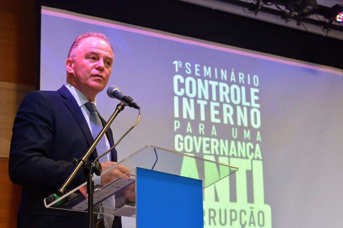 Combate à corrupção é condição necessária para melhorar a distribuição de renda, defende Casagrande