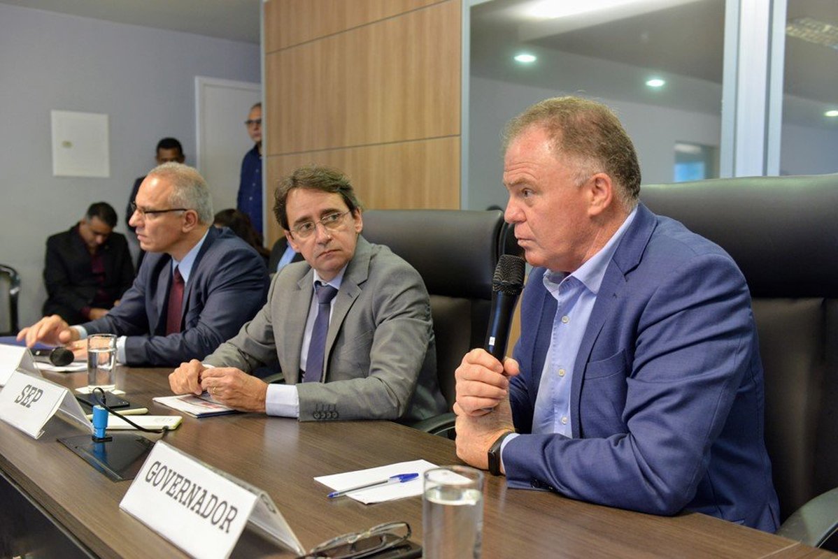 Governador parabeniza a polícia por atuação firme e forte contra ataques de facções criminosas à população capixaba
