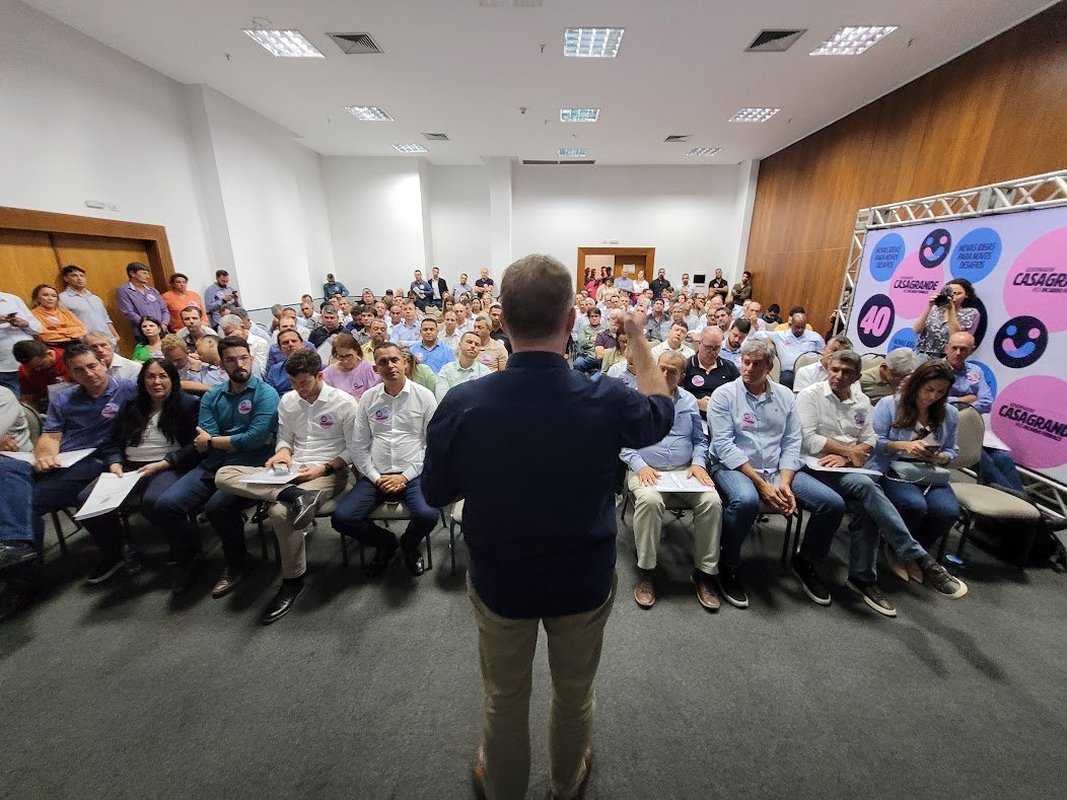Casagrande recebe apoio de 73 dos 78 prefeitos no segundo turno e principais lideranças capixabas dizem porque atual governador tem que ser reeleito