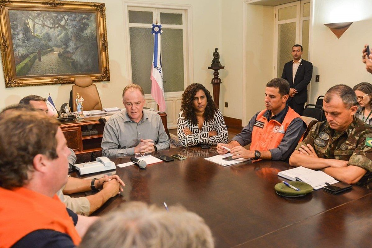 Governo anuncia medidas para reestruturação dos municípios atingidos pelas chuvas no Sul do Estado