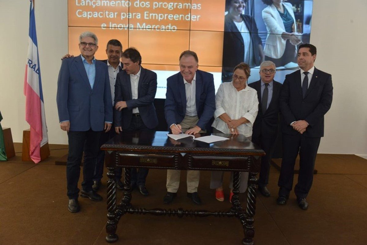 Casagrande lança programas de apoio e capacitação para mais de 16 mil empreendedores no Espírito Santo
