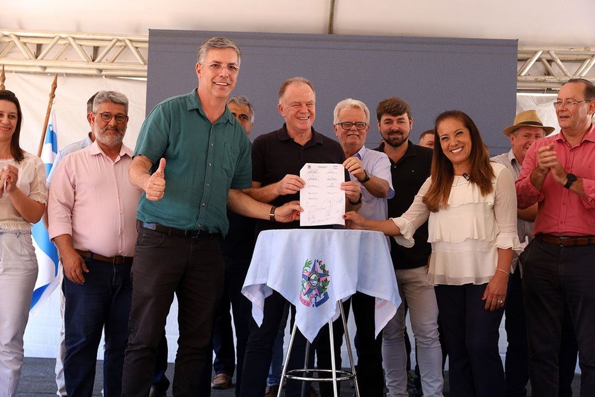 Governo anuncia mais investimentos em Santa Maria de Jetibá e prefeito doa área para a Polícia Civil