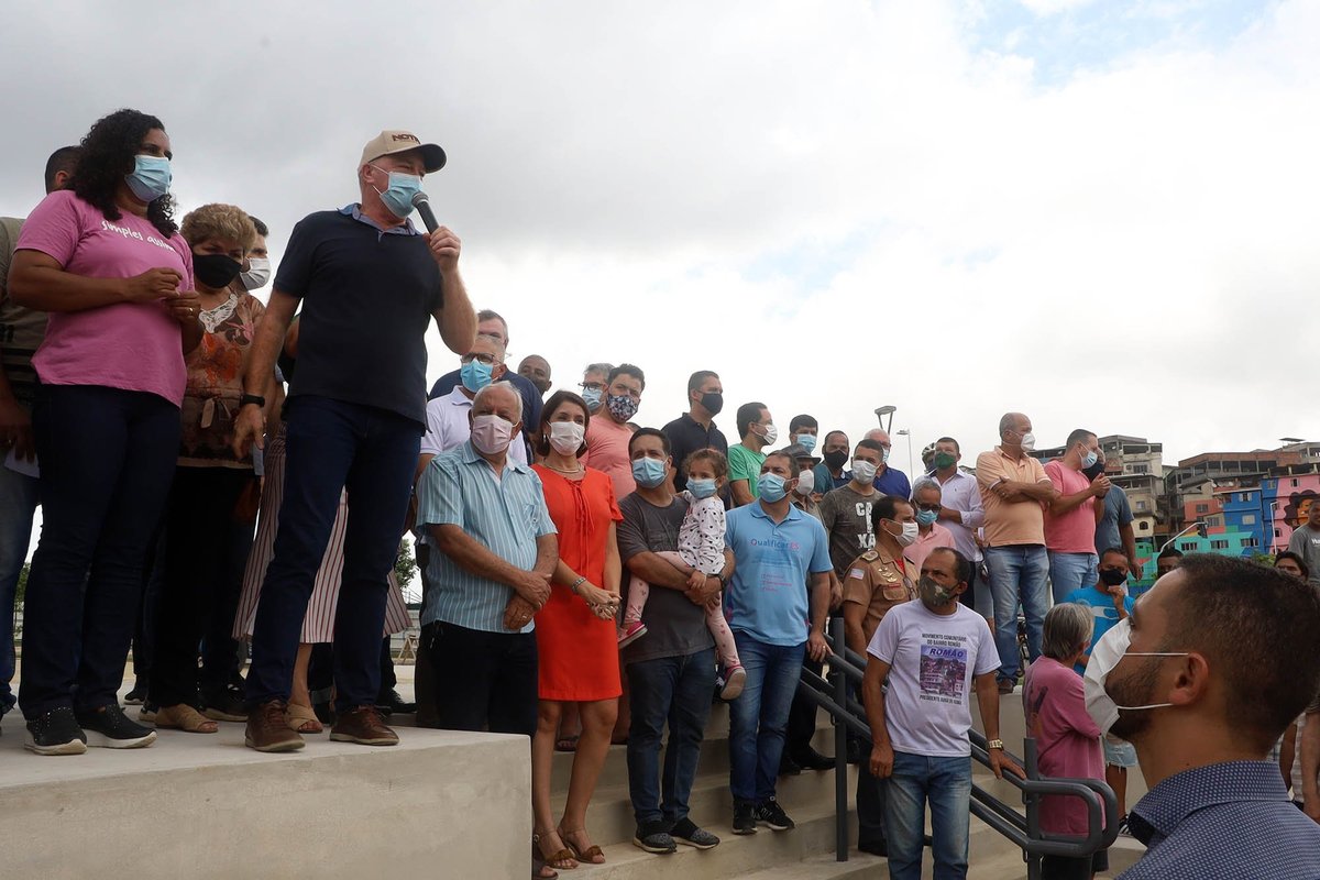 “SOMOS SÓ GRATIDÃO NO EMPENHO DA GESTÃO DO GOVERNADOR COM A NOSSA CIDADE”, DIZ LÍDER COMUNITÁRIA DE VITÓRIA: Casagrande entrega Praça das Crianças no Portal do Príncipe