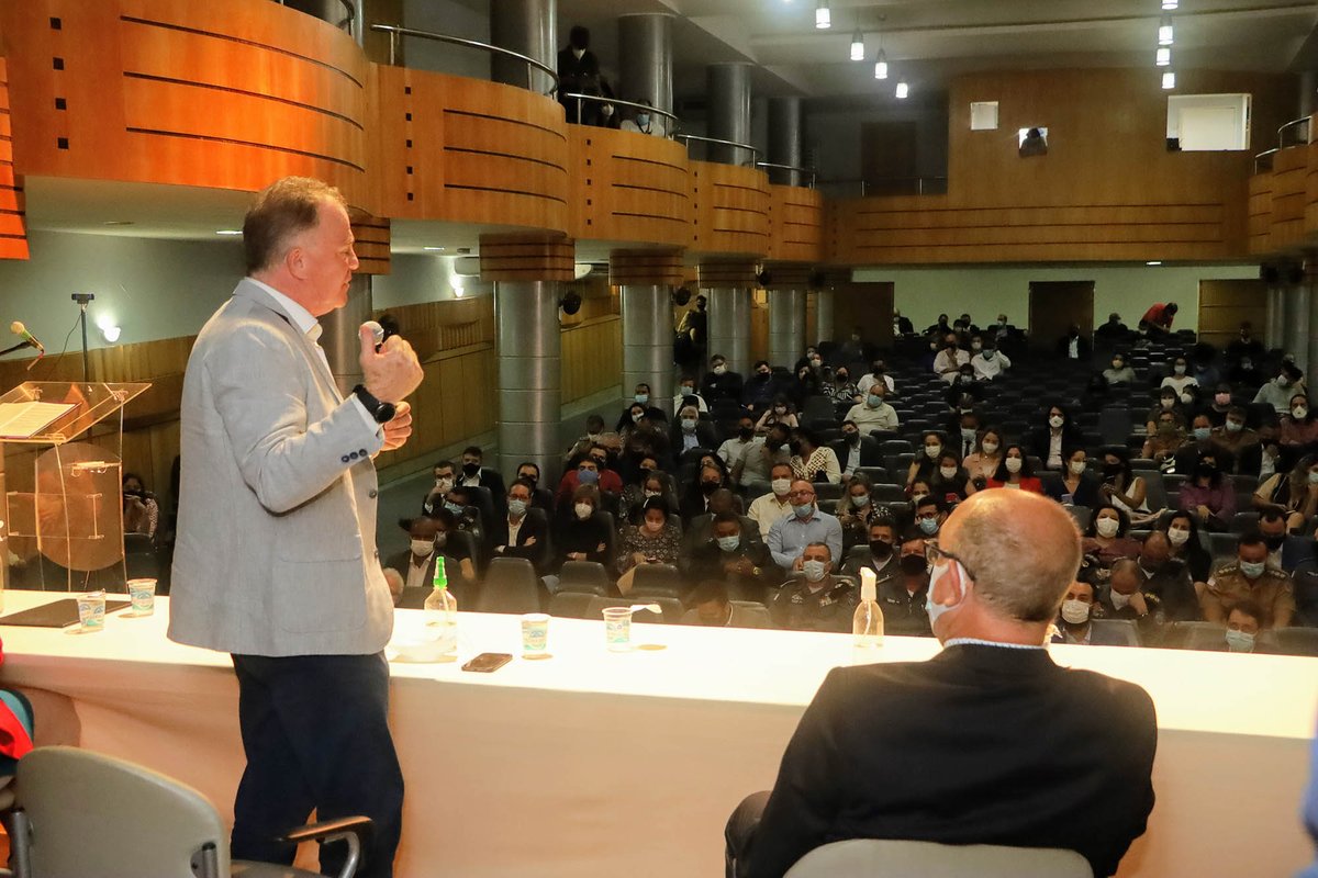Seminário discute os 10 anos do Programa Estado Presente em Defesa da Vida
