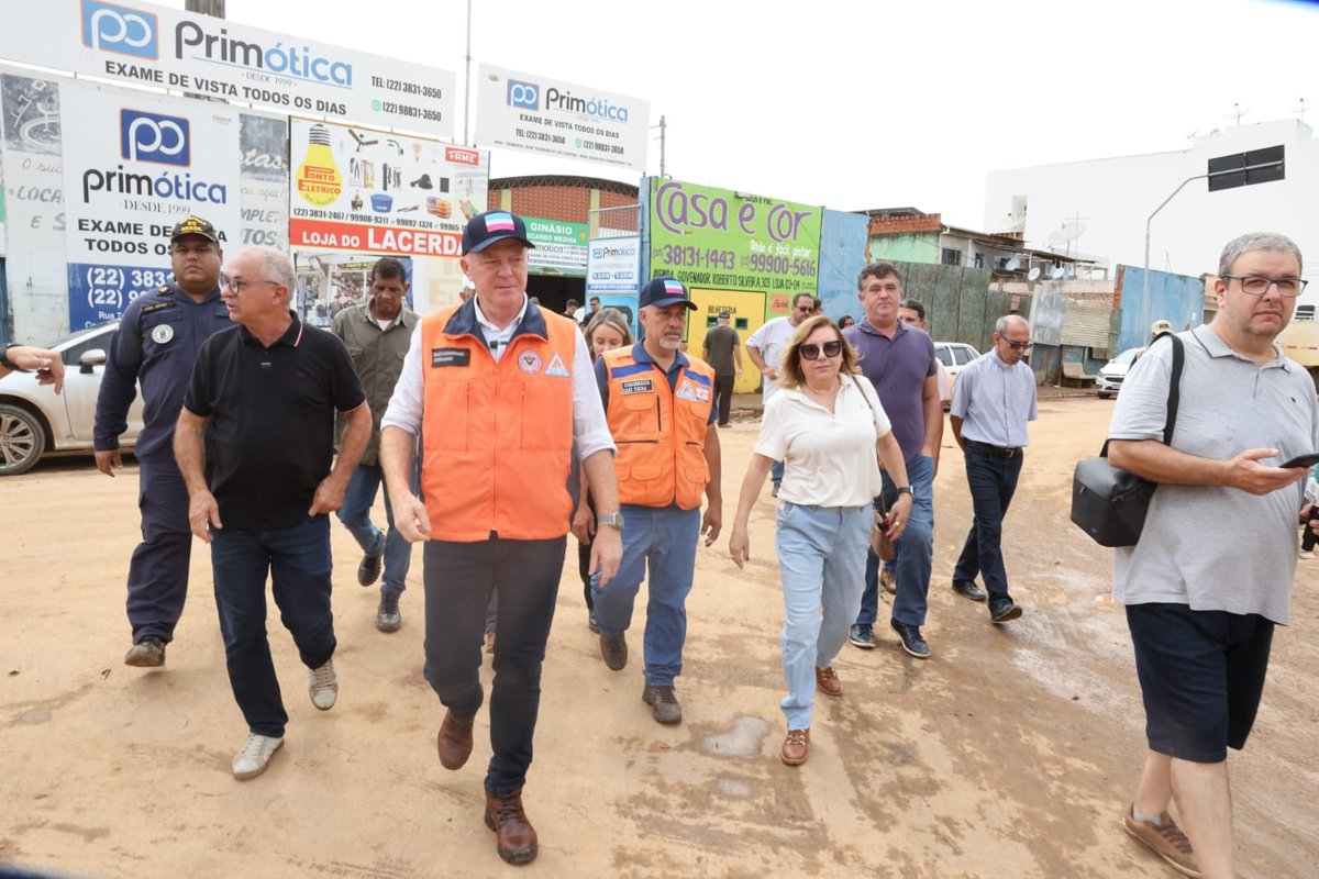 Governador pede e Assembleia Legislativa aprova projeto que aumenta para R$ 3.500,00 auxílio a vítimas das chuvas no Espírito Santo