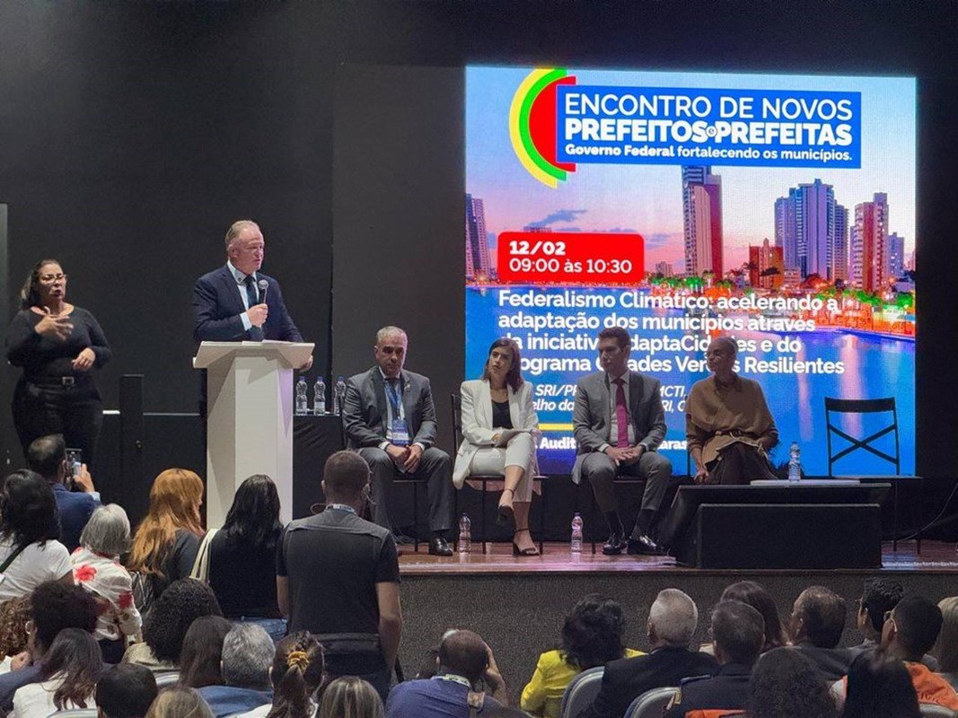 Casagrande cobra dos municípios brasileiros postura mais firme para enfrentar as mudanças climáticas