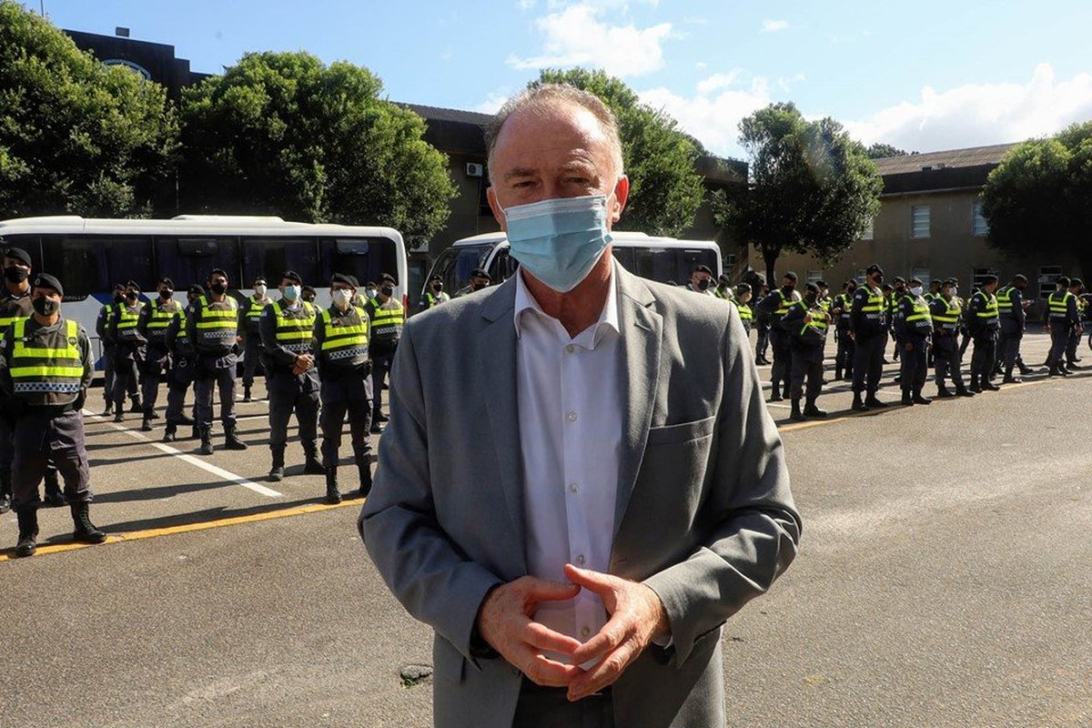 “ESTAMOS FAZENDO UM RESGATE DA ÁREA DA SEGURANÇA PÚBLICA”, ATESTA GOVERNADOR: Patrulha da Comunidade é retomada para combater roubos na Grande Vitória