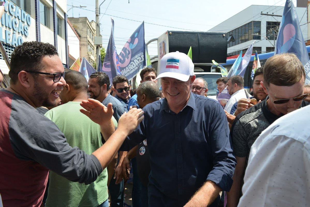 GOVERNADOR AGRADECE APOIO DO POVO CAPIXABA: Pesquisa Ipec/Rede Gazeta consolida vitória de Casagrande no primeiro turno