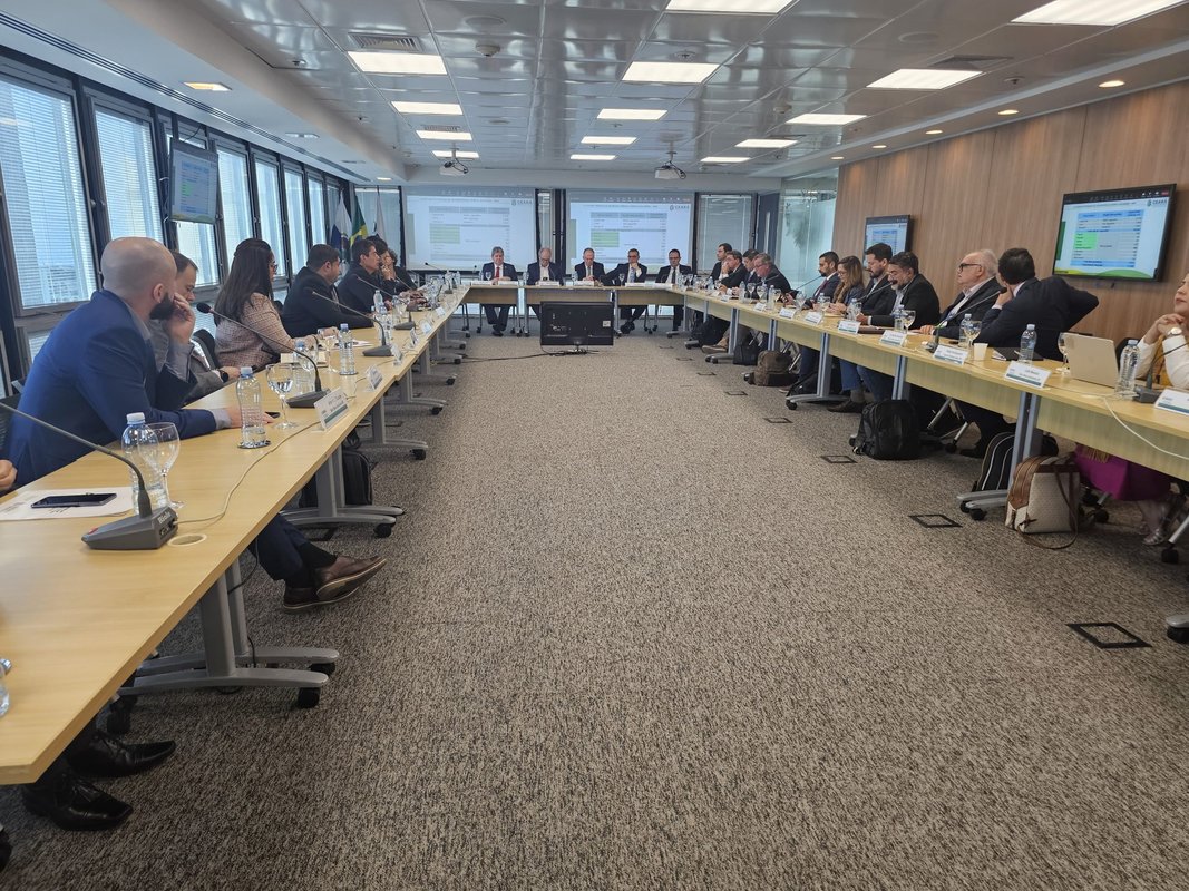 Liderados por Casagrande, governos estaduais discutem no Rio financiamentos para ações climáticas