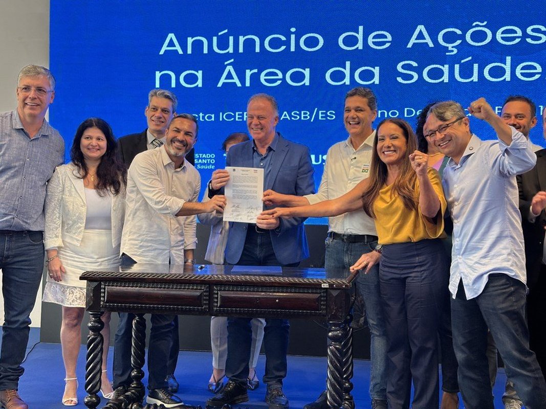 UM GOL DE PLACA DA SAÚDE PÚBLICA DO ESPÍRITO SANTO: Governador anuncia novos investimentos para unidades básicas e lança rede de atenção à saúde bucal