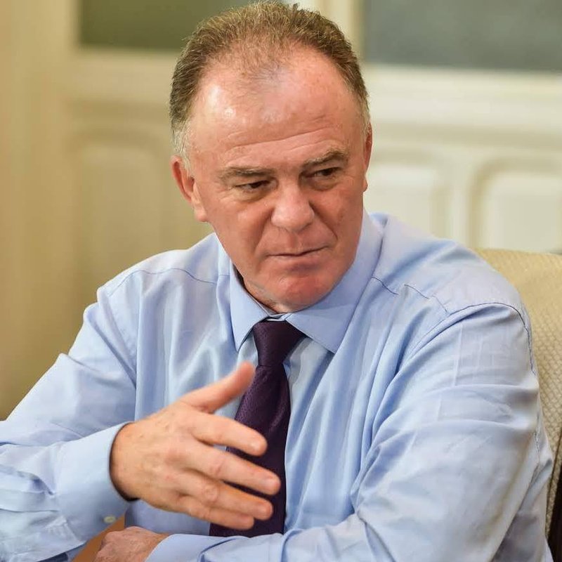 Casagrande é o segundo melhor governador do País e o primeiro do Sudeste