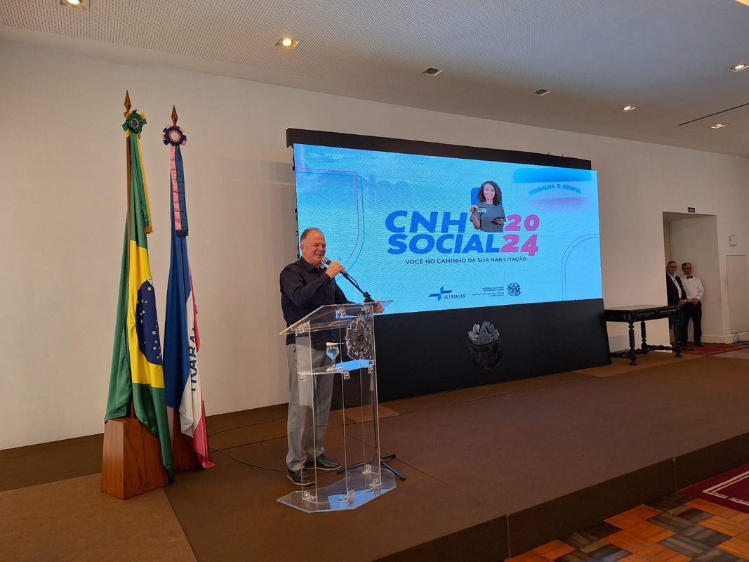 Servidores públicos do Estado vão ter reajuste salarial linear, diz governador