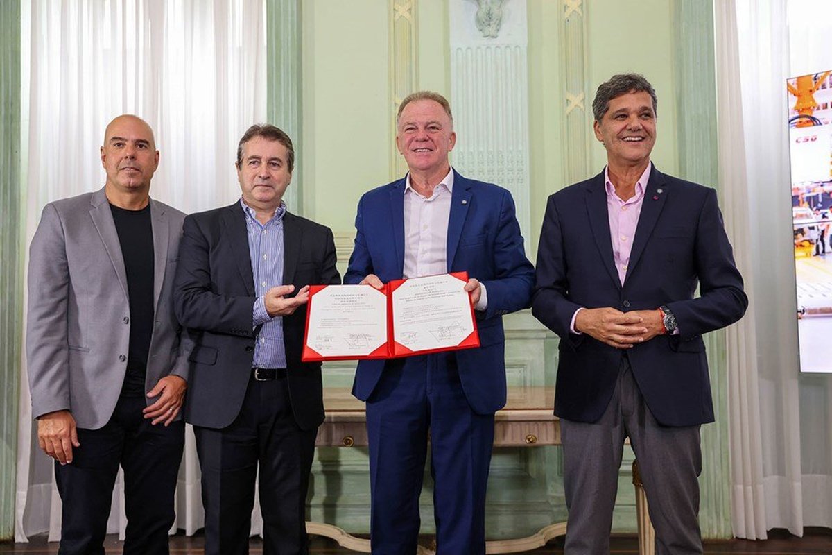 ‘DIA HISTÓRICO’, DEFINE CASAGRANDE: Montadora da China vai fabricar 200 mil carros no Espírito Santo e abrir 10 mil empregos