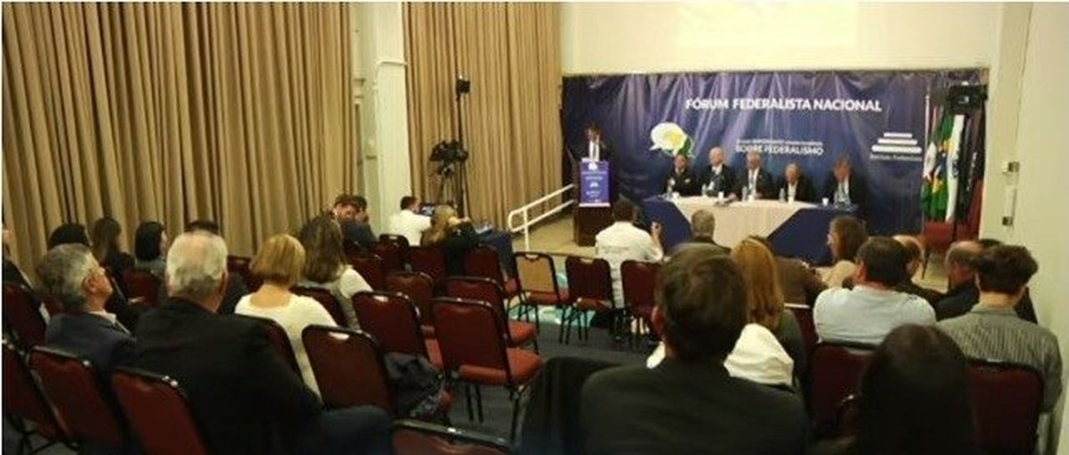 Evento discute ações do Estado brasileiro na pandemia e erros na gestão da crise