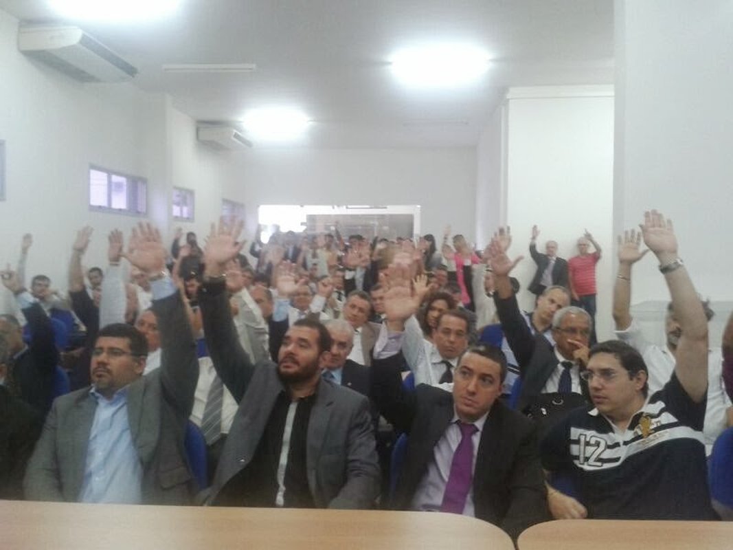 Governo não apresenta proposta concreta e delegados mantêm manifestações por melhoria salarial