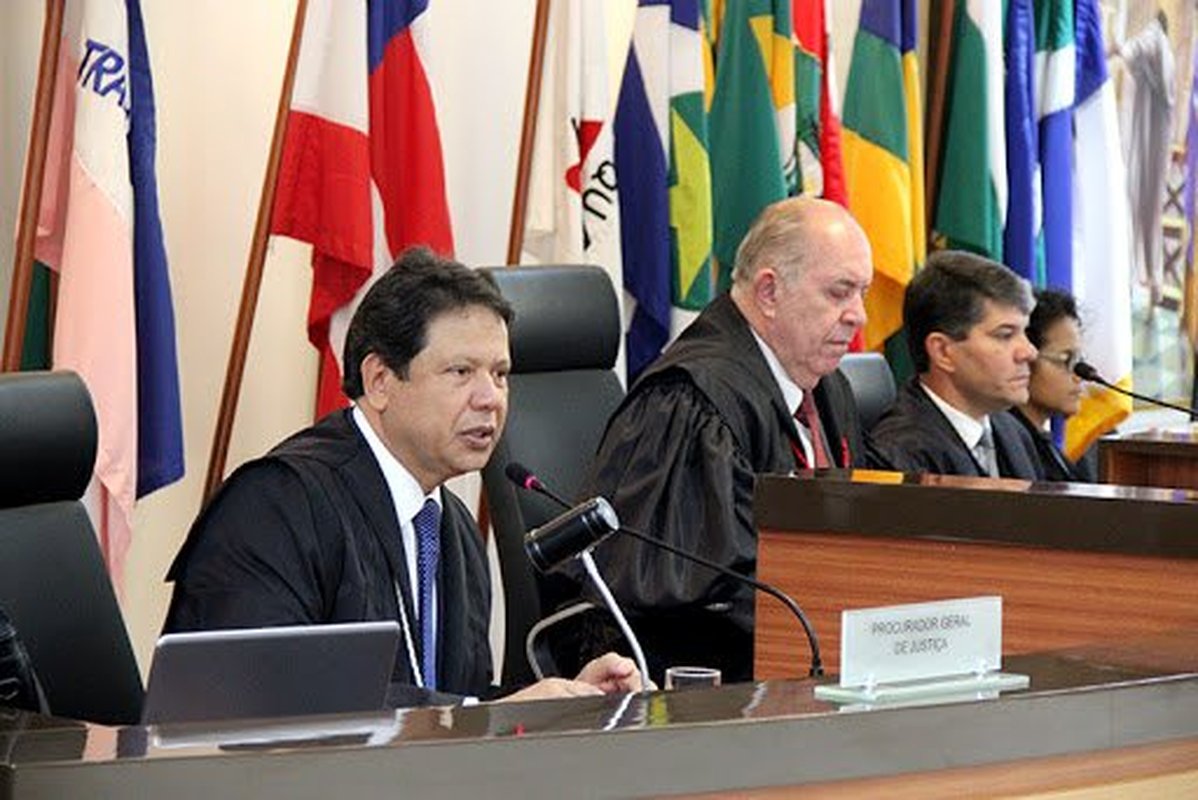 Eder Pontes fala em ‘esgotamento físico e mental’ e de respeito ao desembargador Sérgio Gama