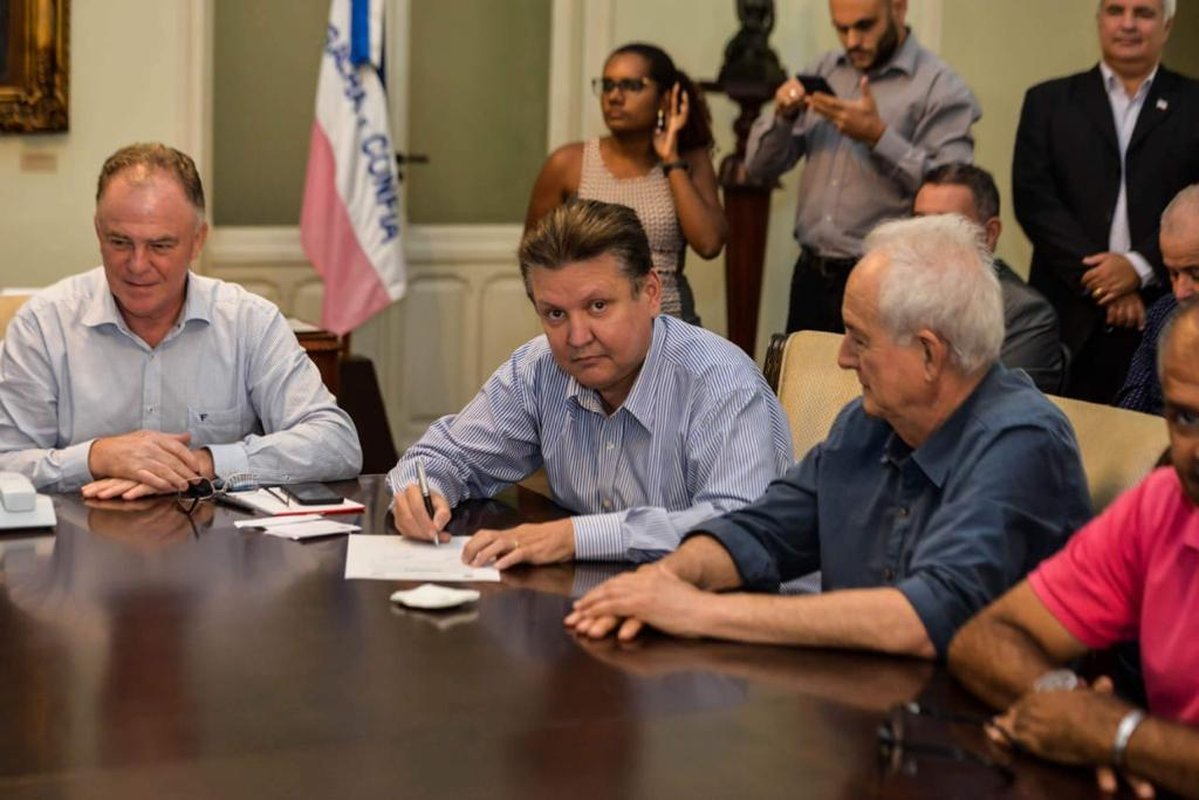 Euclério Sampaio destina 970 mil reais para obras de infraestrutura e ações sociais em Cariacica