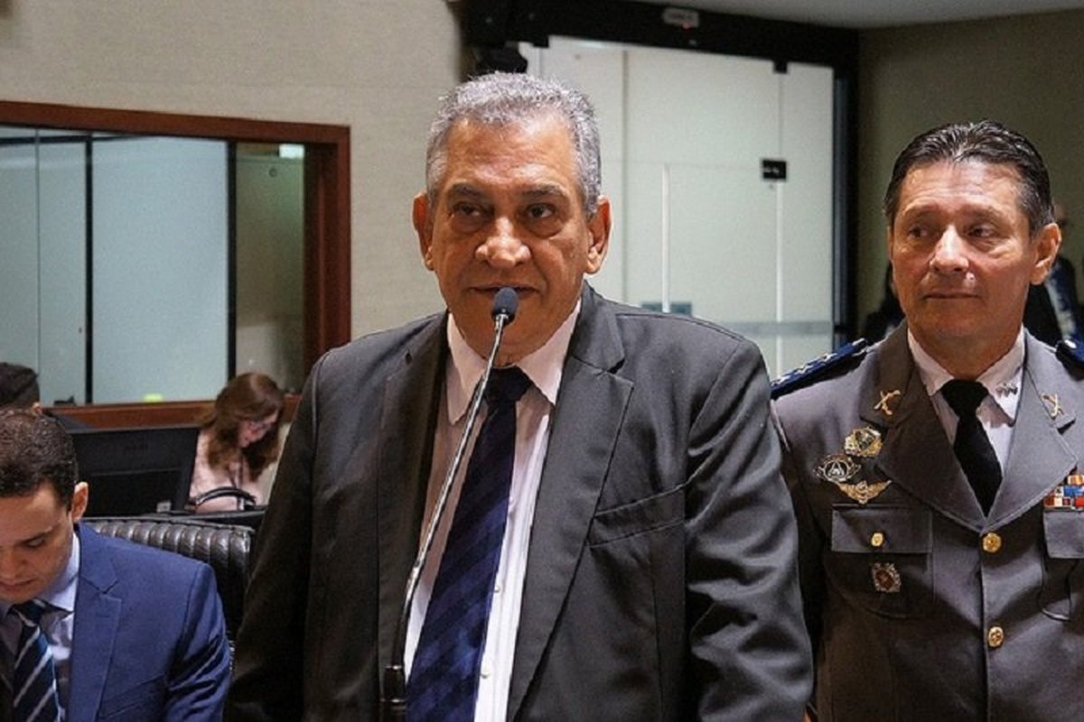 TRAGÉDIA DAS CHUVAS: Enivaldo pede à Polícia Federal que investigue bandidos que aterrorizam a população com notícias falsas