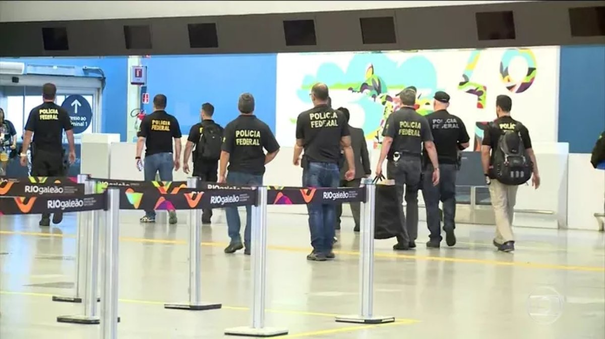'BOLSONARO NÃO HONROU COMPROMISSO': Policiais federais intensificam fiscalização nos aeroportos como forma de manifestação