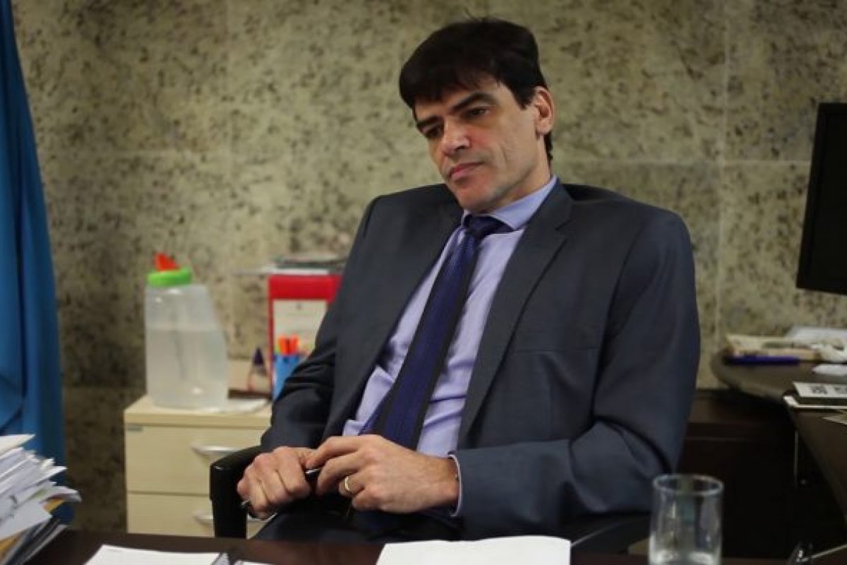 POLÍCIA FEDERAL PUNE DELEGADO QUE ENFRENTOU MINISTRO DE BOLSONARO: Alexandre Saraiva deixa cargo de superintendente do Amazonas e vai trabalhar em delegacia do interior do Rio
