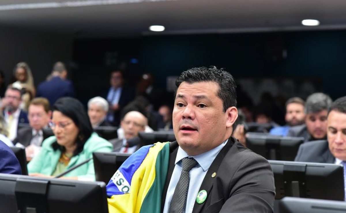 O fim de um ‘político’ que interpreta diversos personagens e adora atacar as mulheres