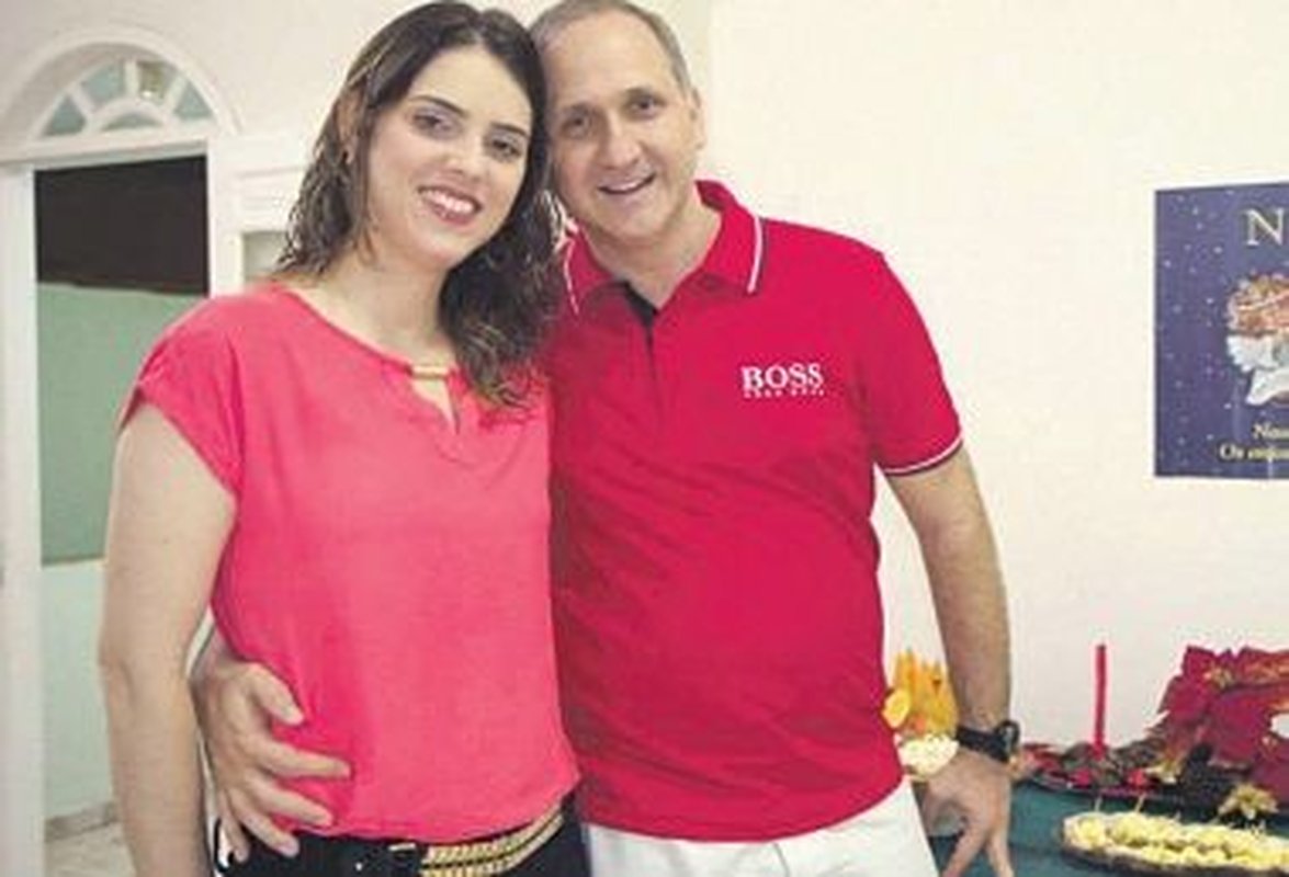 HILÁRIO FRASSON É PUNIDO COM 90 DIAS DE AFASTAMENTO POR INVENTAR CRIME: Polícia Civil mantém no cargo investigador acusado de mandar matar médica no Espírito Santo